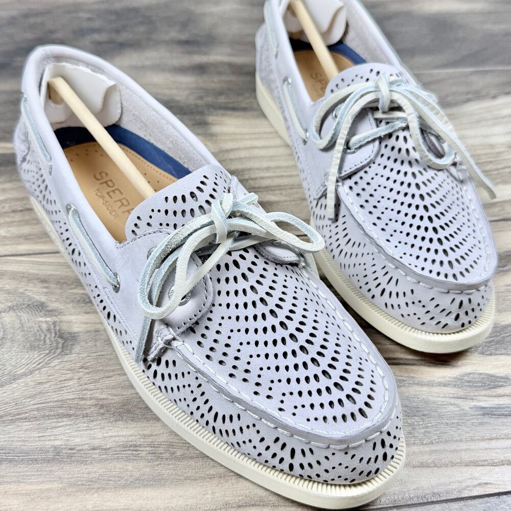 NIB Sperry Authentic Original 2-Eye Perforated Boat Shoes Loafer 8M Lilac Nubuck